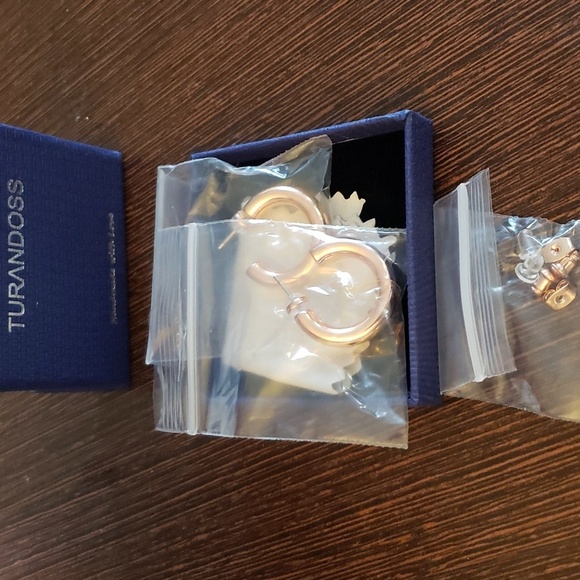 Turandoss 14K Rose Gold Plated 1 Inch Diameter Chunky Hoops - Picture 7 of 8